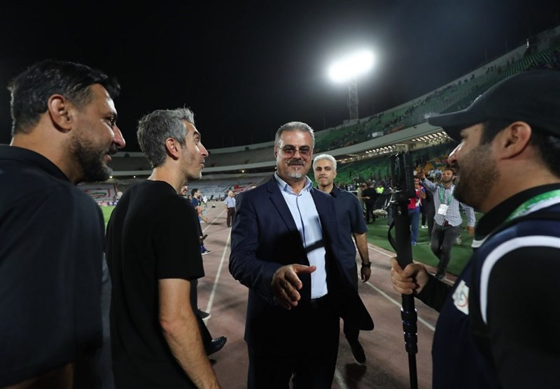 نظری جویباری: جباری اگر دوست داشت بماند و اگر نه برود