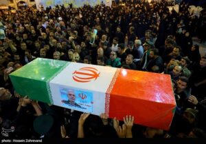 پایان فراق دو برادر/ سپهبد شهید محمد باقری در کنار برادرش‌ آرام گرفت