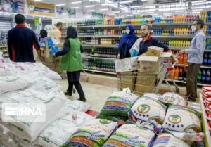 هیچ کمبودی در جایگاه سوخت و کالای اساسی در بهارستان نیست