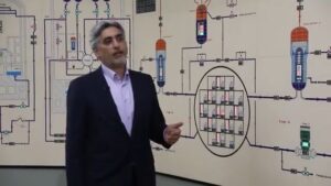 شهید فقهی؛ دانشمند ممتاز در درمان سرطان و تولید برق با فناوری هسته‌ای
