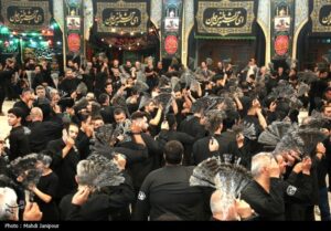 اشتیاق مردم Isfahan در خدمت به عزاداران حسینی+فیلم ها و عکس ها