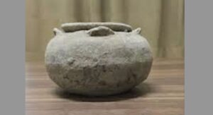 کشف و ضبط ۹ قلم شیء تاریخی پیش از اسلام در دماوند