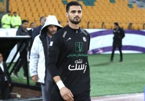 گوهری با پیکان به توافق رسید