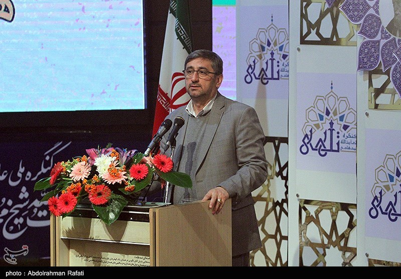 KHORRAMABAD - آزادراه اراک یکی از مهمترین اولویت های زیرساخت در استان است