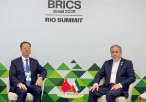 آمادگی چین برای تداوم همکاری نزدیک با ایران