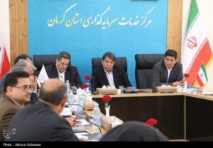 تاکید استاندار کرمان بر تسهیل صدور مجوز نیروگاه‌های خورشیدی