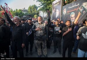 حماسه شور و شعور عاشورایی در سنندج+فیلم