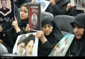 خون شهدا بیمه‌گر انقلاب؛ ملت ایران تا آخر پای عهدشان می‌ایستند