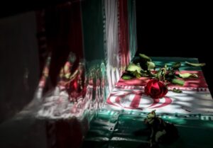 ببینید/ لحظه پیداشدن پیکر یک دانش‌آموز شهید