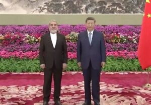 سفیر ایران استوارنامه خود را تقدیم رئیس جمهور چین کرد