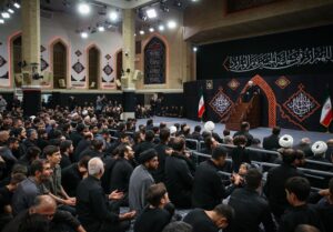 اولین شب مراسم عزاداری سید و سالار شهیدان(ع) در حسینیه امام خمینی(ره)