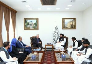طالبان: مهاجران بازگشتی باید فرصت انتقال دارایی داشته باشند