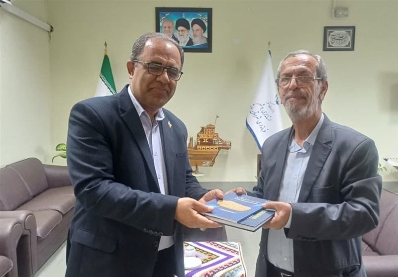 فرماندار بوشهر بر حمایت از بنیاد ایران‌شناسی تأکید کرد