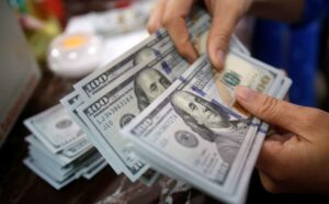 قیمت دلار امروز دوشنبه 16 تیرماه