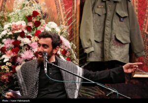 لباس‌های خونی شهدای حمله اسرائیل به زنجان در هیئت ثارالله
