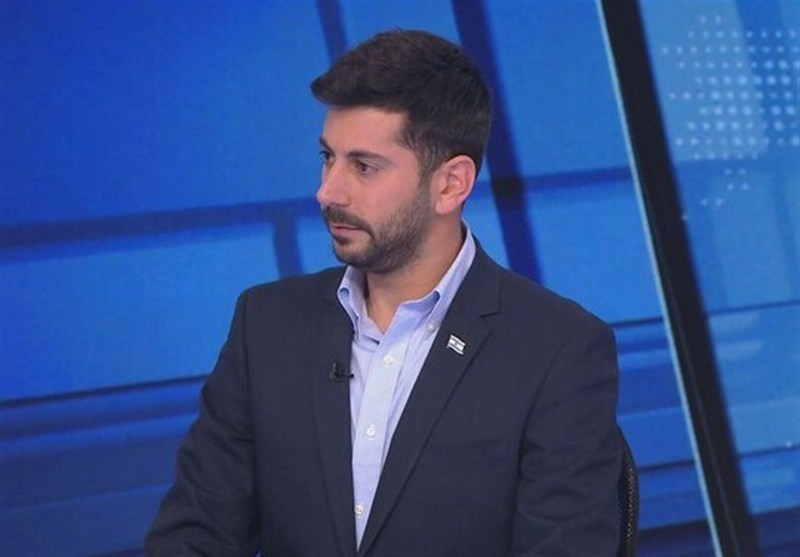 نتانیاهو سخنگوی خود را به دلیل اختلاف با سارا برکنار کرد