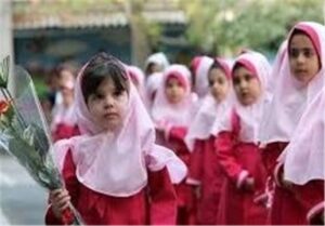 نرخ لباس فرم مدارس در آران و بیدگل تعیین شد