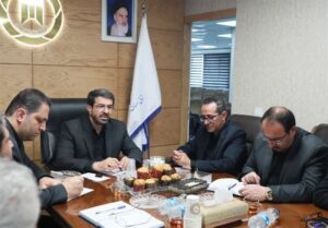 وحدت دولت و بازار رمز عبور از توطئه‌های دشمن است