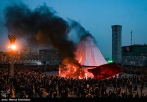 خیمه سوزان عصر عاشورا در میدان امام حسین (ع)