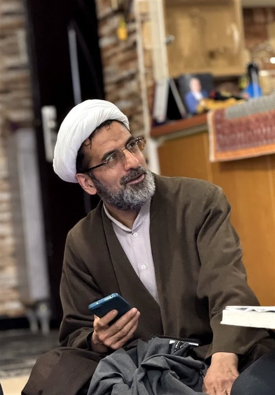 حوزه علمیه ، عصر حوزه علمیه QOM ، رهبر انقلاب ، 
