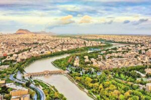 روزهای داغ و بازار سرد گردشگری اصفهان| بقای صنعت گردشگری در اوج تابستان مستلزم چیست؟!