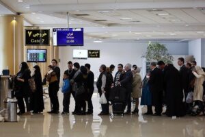 آمادگی پذیرش پروازهای فوق‌العاده اربعین در فرودگاه امام