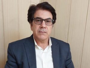 دولت تمام نگشت و به پایان رسید عمر....
