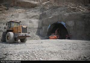 بررسی پروژه های آب و جاده شهر تانگستان و دشتستان