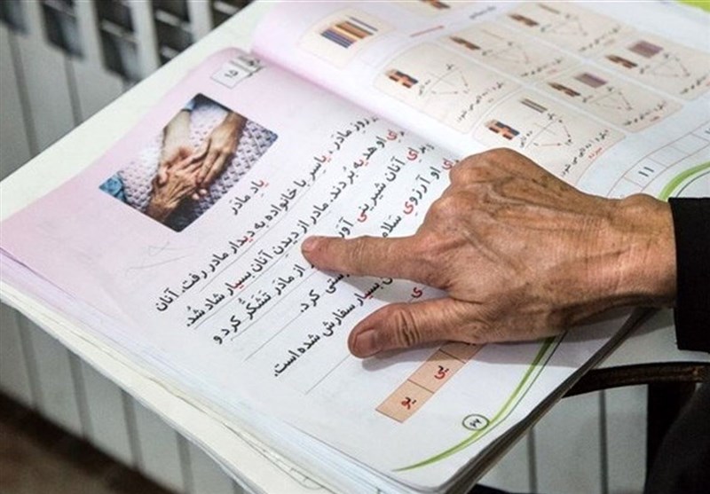 شرکت 2694 لرستانی در آزمون پایان‌دوره سوادآموزی