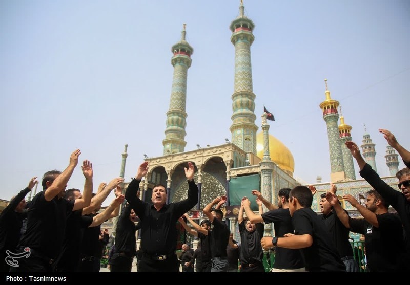 اربعین در حرم بانوی کرامت