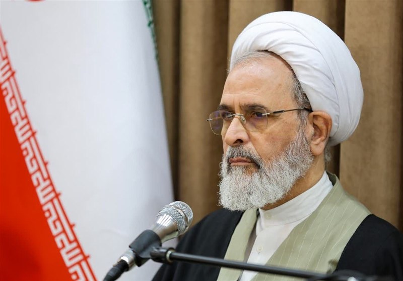 آیت‌الله اعرافی مطرح کرد: برنامه‌ریزی برای برگزاری چهار سال دوم درس خارج