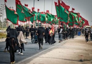 اشتیاق زائران Arbaeen در حرم Alavi و مسجد کوفا