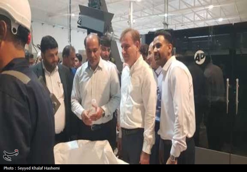افتتاح و آغاز عملیات اجرایی 188 پروژه با 64 همت در شهرستان عسلویه