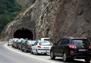 ترافیک سنگین در جاده‌های شمال/ محورهای &quot;کندوان و هراز&quot; یک‌طرفه شد