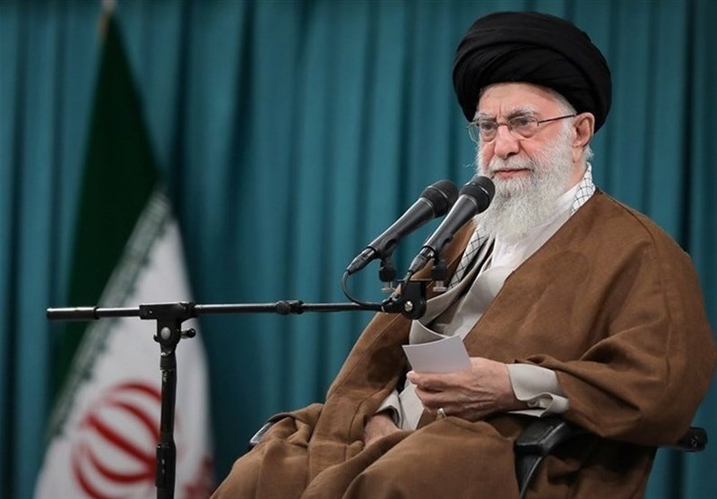 تسلیت امام خامنه‌ای در پی درگذشت استاد محمود فرشچیان
