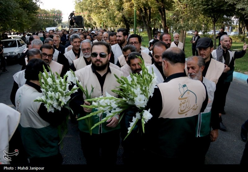 خدمات رضوی قزوین دست یاری دولت در خدمت‌رسانی است