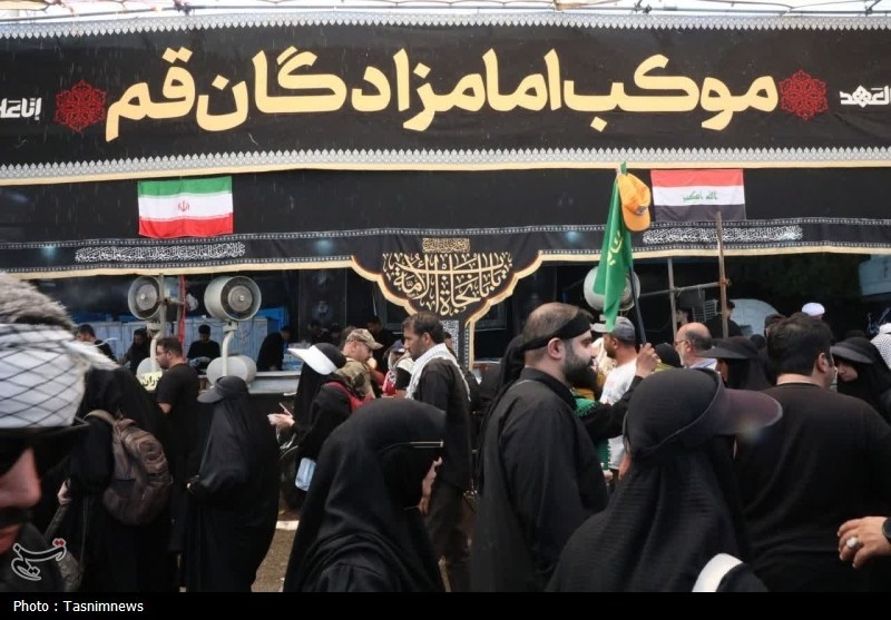 خدمت‌رسانی موکب امامزادگان قم به زائران اربعینی کشورهای مختلف در سامرا
