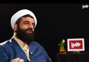 درگیری غرب با ایران بر سر حاکمیت الهی یا اومانیسم است