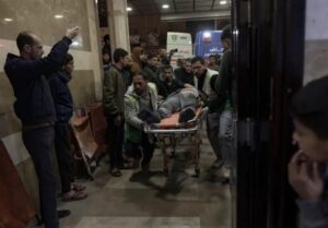 دفتر دولت غزه: ارتش اشغالگر درباره حمله به بیمارستان ناصر دروغ می‌گوید