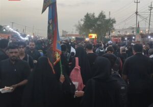 زائران اربعین در طریق الحسین به وصال آسمانی می‌اندیشند+ فیلم