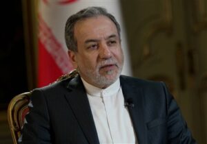 نامه عراقچی به مسئول سیاست خارجی اتحادیه اروپا:از تفسیرهای گزینشی دست بردارید