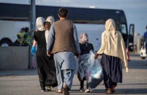سال آینده یک میلیون افغانستانی غیرمجاز از ایران می‌روند