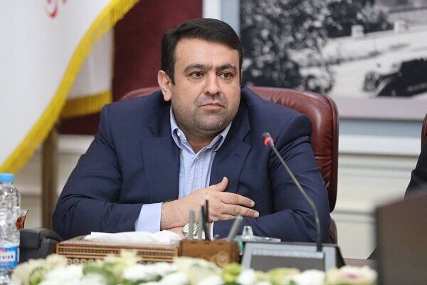 تأکید نجارزاده بر بهبود معیشت کارکنان بانک‌ها