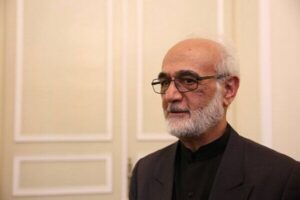 گران کردن دلار کمکی به صادرات نمی‌کند