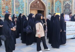 دین دانشجویان کار در برابر آزادی -دستگیری رایگان در فرانسه+تصویر
