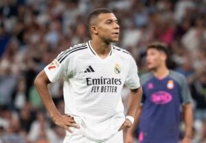 Kilian Ambaba ، Paris Saint -Germain تیم فوتبال ، لیگ قهرمانان فرانسه ، بوندس لیگا آلمان ، تیم فوتبال بایرن مونیخ ،