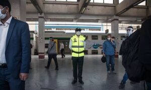 کشف طلا و سکه و دستگیری دو سارق حرفه‌ای در مترو تهران