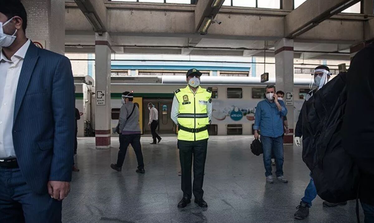 کشف طلا و سکه و دستگیری دو سارق حرفه‌ای در مترو تهران