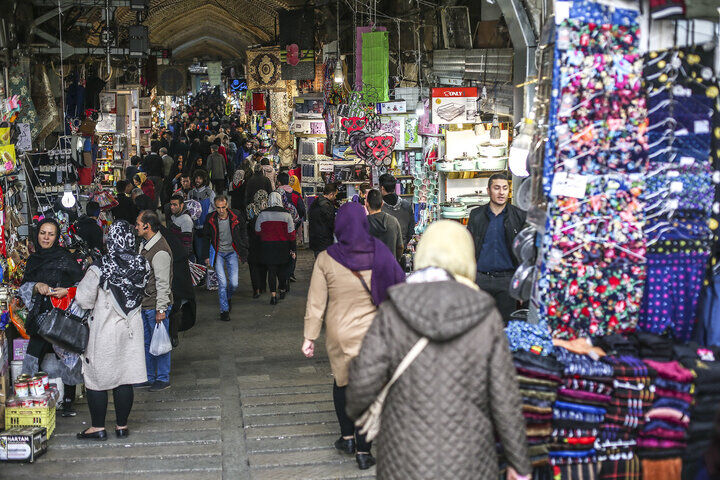 ۸ خرید غیرضروری که حساب بانکی شما را خالی می کند