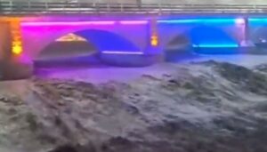 بارندگی شدید در غرب مازندران؛ خروش رودخانه‌ها و آبگرفتگی معابر